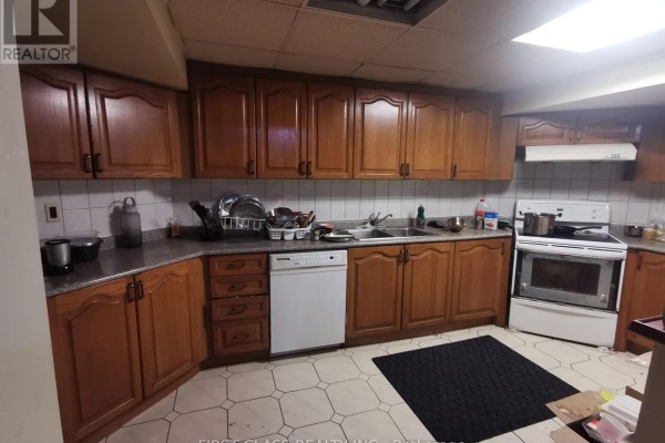 Recreational, Games room - Basement - 324 Winfield Terrace, Mississauga, ON L5R1N5 Photo 3