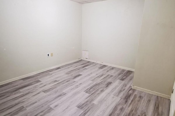Basement - 324 Winfield Terrace, Mississauga, ON L5R1N5 Photo 5