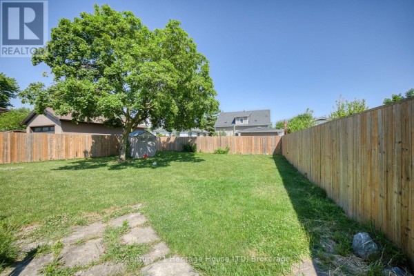Bedroom 2 - Basement - 37 Coronation Boulevard, St  Catharines, ON L2S2V2 Photo 4