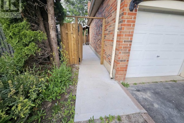 Basement - 37 Stave Crescent, Richmond Hill, ON L4C9K1 Photo 5