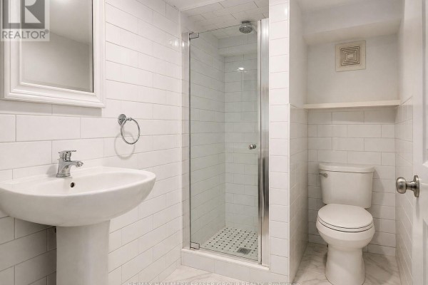 Basement - 373 Strathmore Boulevard, Toronto, ON M4C1N4 Photo 3