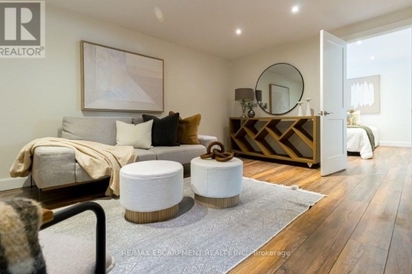 Basement - 374 East 16th Street, Hamilton, ON L9A4K3 Photo 5
