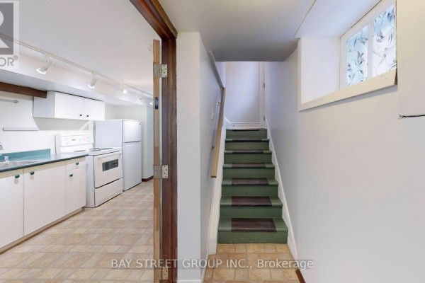 Basement - 390 Roehampton Avenue, Toronto, ON M4P1S4 Photo 4
