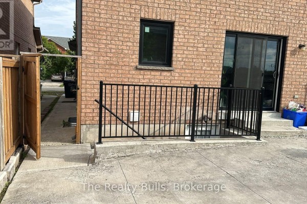 Basement - 4 Fairhill Avenue, Brampton, ON L7A2A9 Photo 2
