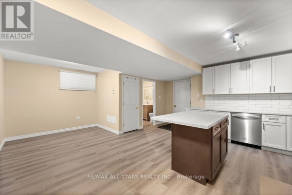 Dining room - Basement - 4 Smith Street, Bradford West Gwillimbury, ON L3Z3C9 Photo 3