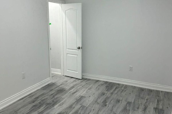 Basement - 40 Eastman Drive, Brampton, ON L6X5S5 Photo 4