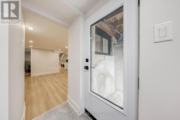 Basement - 431 Roxton Road, Toronto, ON M6G3R5 Photo 4
