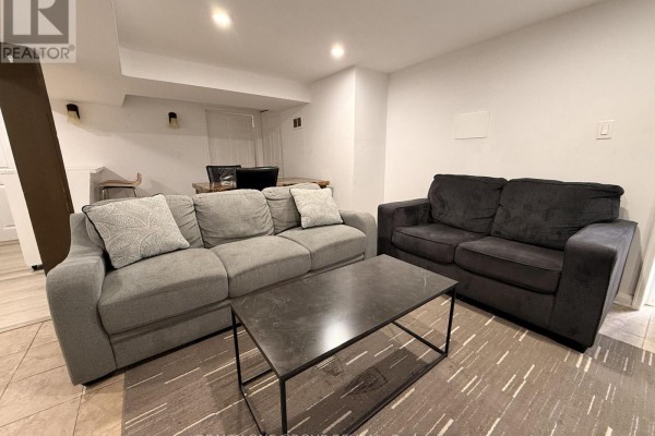 Kitchen - Basement - 534 Eulalie Avenue, Oshawa, ON L1H2C9 Photo 4