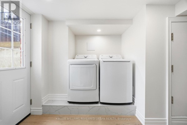 Kitchen - Basement - 54 Gwynne Avenue, Toronto, ON M6K2C4 Photo 3