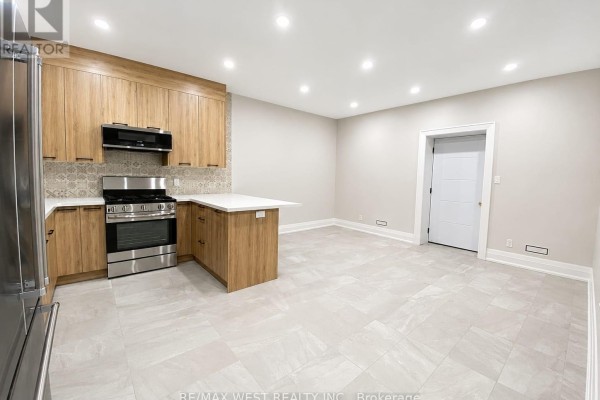 Basement - 58 Aura Lea Boulevard, Toronto, ON M9M1K5 Photo 2