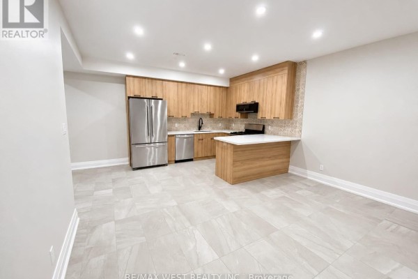 Basement - 58 Aura Lea Boulevard, Toronto, ON M9M1K5 Photo 4