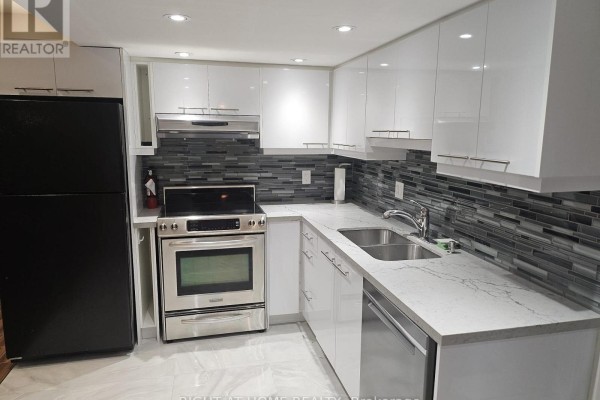 Kitchen - Basement - 58 Stemmle Drive, Aurora, ON L4G6N4 Photo 3