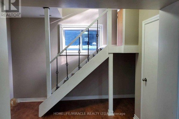 Bedroom 2 - Basement - 59 Centre Road, Uxbridge, ON L9P1B5 Photo 4