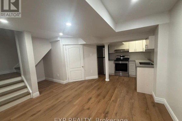 Eating area - Basement - 7683 Black Walnut Trail, Mississauga, ON L5N8A6 Photo 5