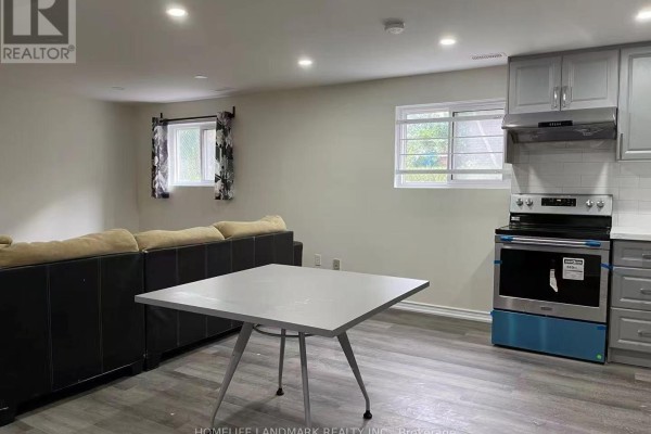 Bedroom - Basement - 8 Chalet Road, Toronto, ON M2J3V4 Photo 2