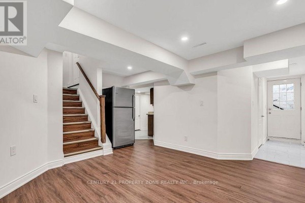 Bathroom - Basement - 8 Griffith Court, Brampton, ON L7A3T6 Photo 5