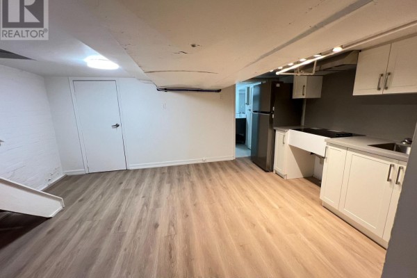 Kitchen - Basement - 82 Curzon Street, Toronto, ON M4M3B4 Photo 2