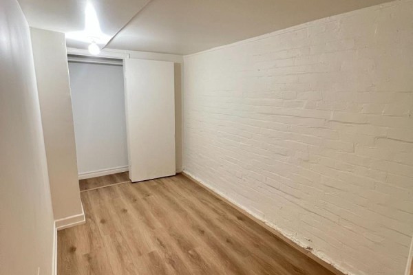 Basement - 82 Curzon Street, Toronto, ON M4M3B4 Photo 5