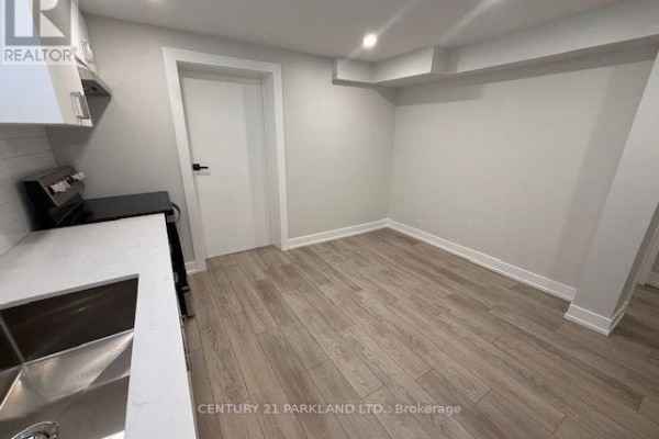 Basement - 82 Verobeach Boulevard, Toronto, ON M9M1P9 Photo 5