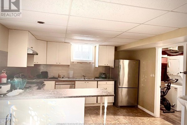 Basement - 85 Roselawn Crescent, Welland, ON L3C0C3 Photo 3
