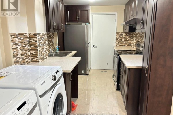 Kitchen - Basement - 9 Bluffmeadow Street, Brampton, ON L6P3K2 Photo 4