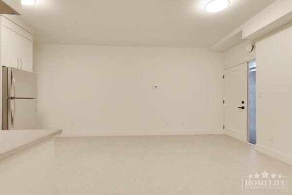 Basement 11024 78 Avenue, Delta, BC V4C1N5 Photo 4