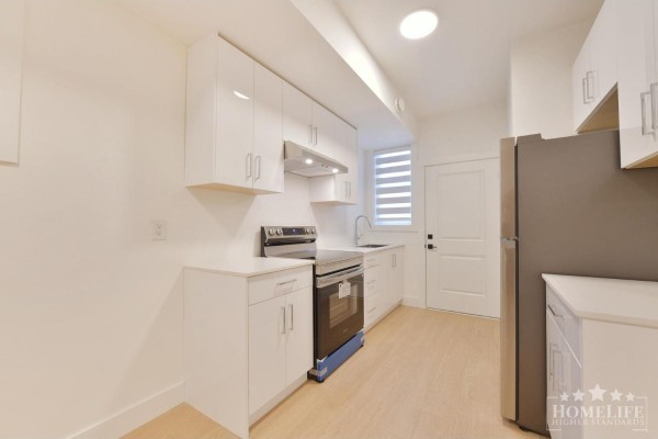 Basement 16678 16 Avenue, Surrey, BC, photo 2