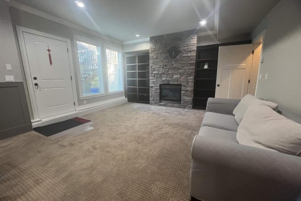 Basement-16xxx 25th Avenue, Surrey, BC V3S6S1 Photo 2