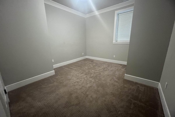 Basement-16xxx 25th Avenue, Surrey, BC V3S6S1 Photo 5