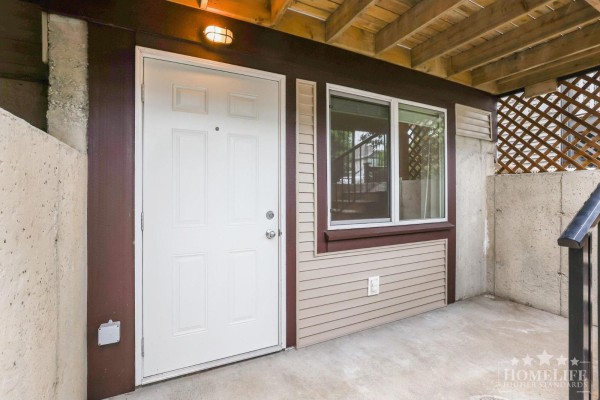 Basement 18864 68 Avenue, Surrey, BC V4N5Z9 Photo 4