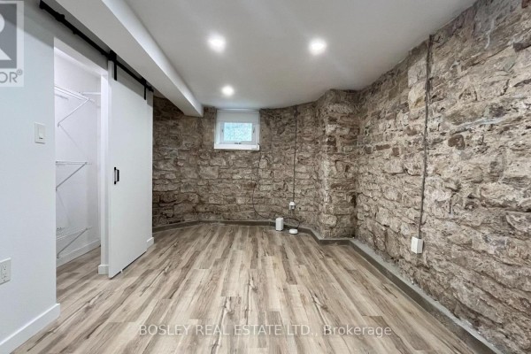 Bathroom - Lower 2 - 178 High Park Avenue, Toronto, ON M6P2S4 Photo 4