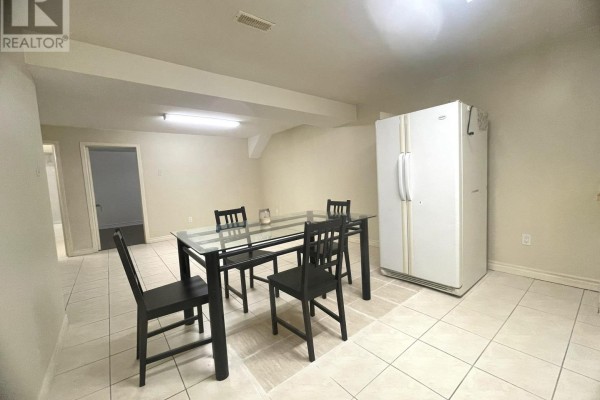 Basement 2 Rms 1 Wr 1kit - 23 Vickers Road, Markham, ON L3R6S7 Photo 4