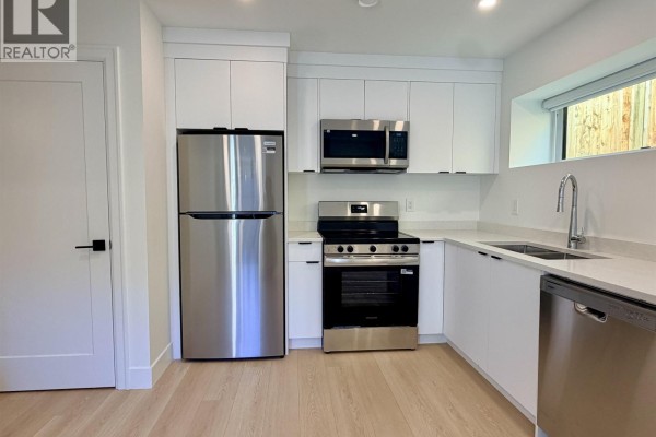 Basement 2153 E 20th Avenue, Vancouver, BC V5N2L5 Photo 2