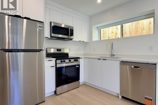 Basement 2153 E 20th Avenue, Vancouver, BC V5N2L5 Photo 3