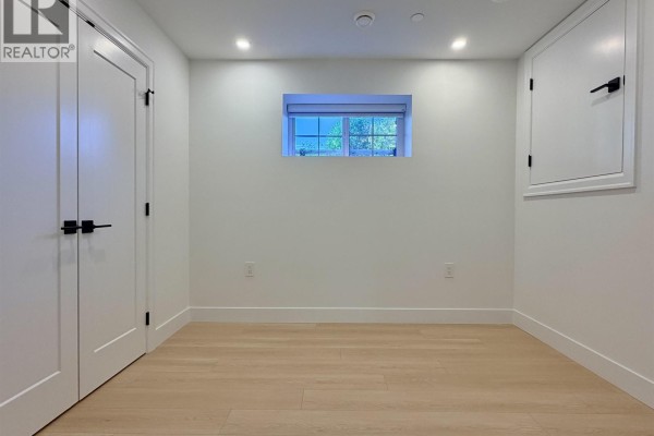 Basement 2153 E 20th Avenue, Vancouver, BC V5N2L5 Photo 5