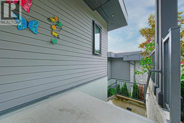 Basement 2836 Rodgers Creek Lane, West Vancouver, BC V7S0A7 Photo 2