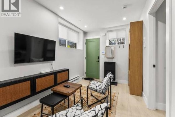 Basement 32xx E 44th Avenue, Vancouver, BC V5R3B1 Photo 3