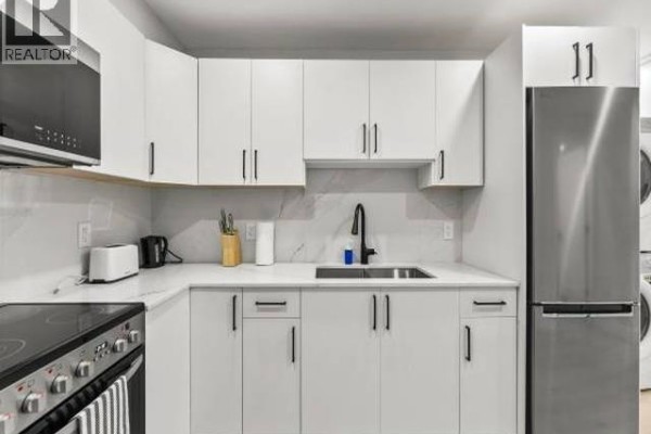 Basement 32xx E 44th Avenue, Vancouver, BC V5R3B1 Photo 5