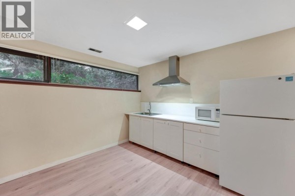 Basement-4290 Salish Drive, Vancouver, BC V6N3M6 Photo 2