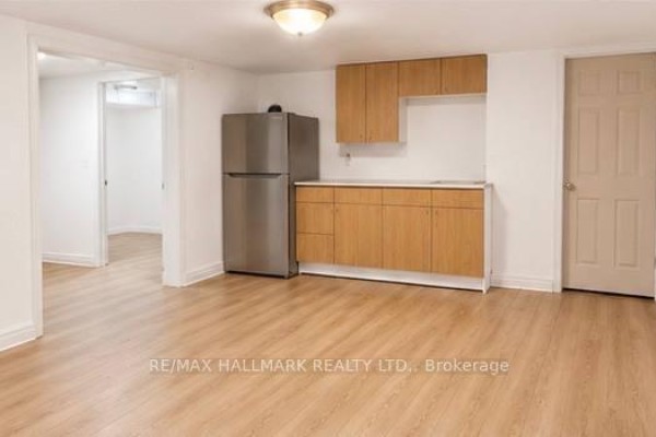 Basement A - 68 Child Drive, Aurora, ON, photo 2