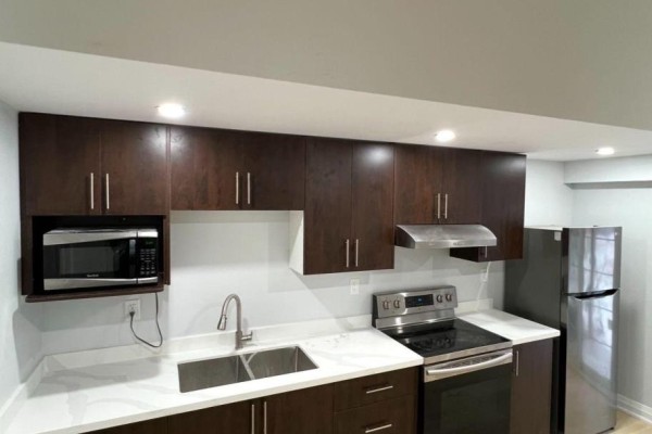 Basement Apartment - 2388 Dress Circle Crescent, Oshawa, ON L1L0L8 Photo 3