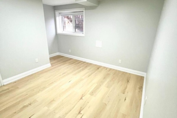 Basement Apartment - 2388 Dress Circle Crescent, Oshawa, ON L1L0L8 Photo 5