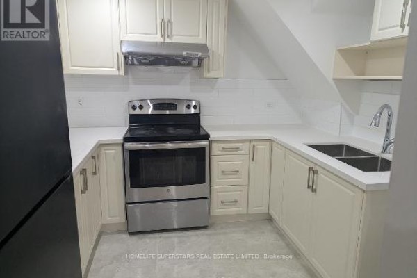 Kitchen - Basement Apartment - 26 Glenmore Crescent, Brampton, ON L6S1H8 Photo 4