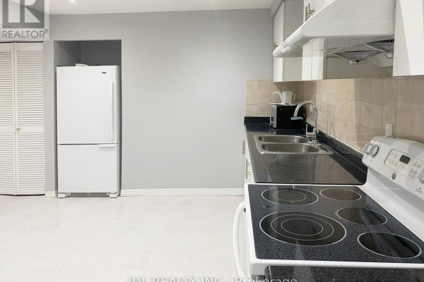Bedroom 2 - Basement Apartment - 84 Adrian Crescent, Markham, ON L3P7A6 Photo 4