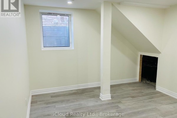 Foyer - Basement Unit - 35 Brixham Lane, Brampton, ON L7A5K2 Photo 5