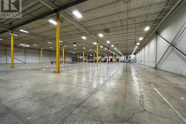 Bay 31-33&38-40 - 200 Fairview Road, Barrie, ON L4N8X8 Photo 5