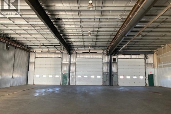 Bay #6 & 7, 10602 79 Avenue, Clairmont, AB T0H0W0 Photo 4