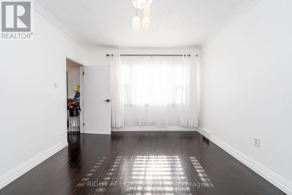Bi-level Unit - 105 Glenridge Avenue, St  Catharines, ON L2R4X5 Photo 2