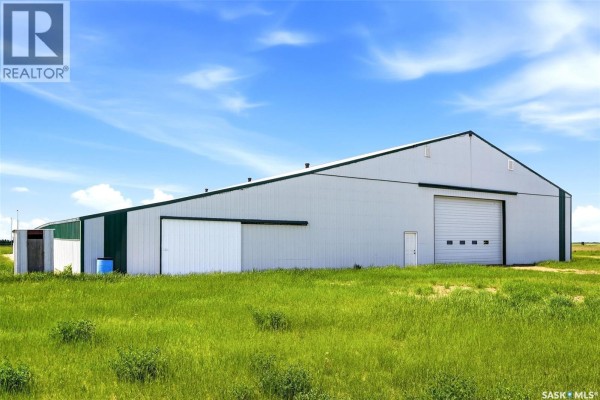 Bienfait Riding Arena/shop And Land, Estevan Rm No  5, SK, photo 2