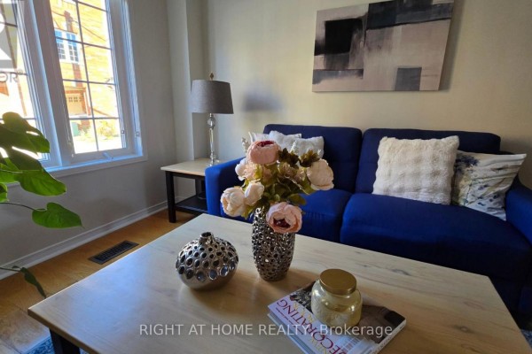 Bedroom - Bl43 - 43 Brickworks Lane, Toronto, ON M6N5H8 Photo 4